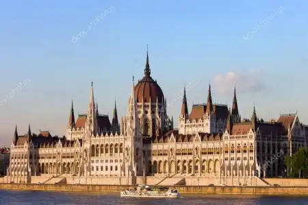 Budapest kiteheti a megtelt táblát