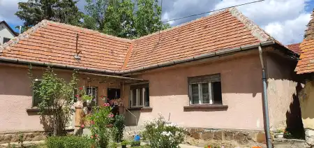 Eladó családi ház, Budakeszi 2+1 szoba 100 m² 62.5 M Ft