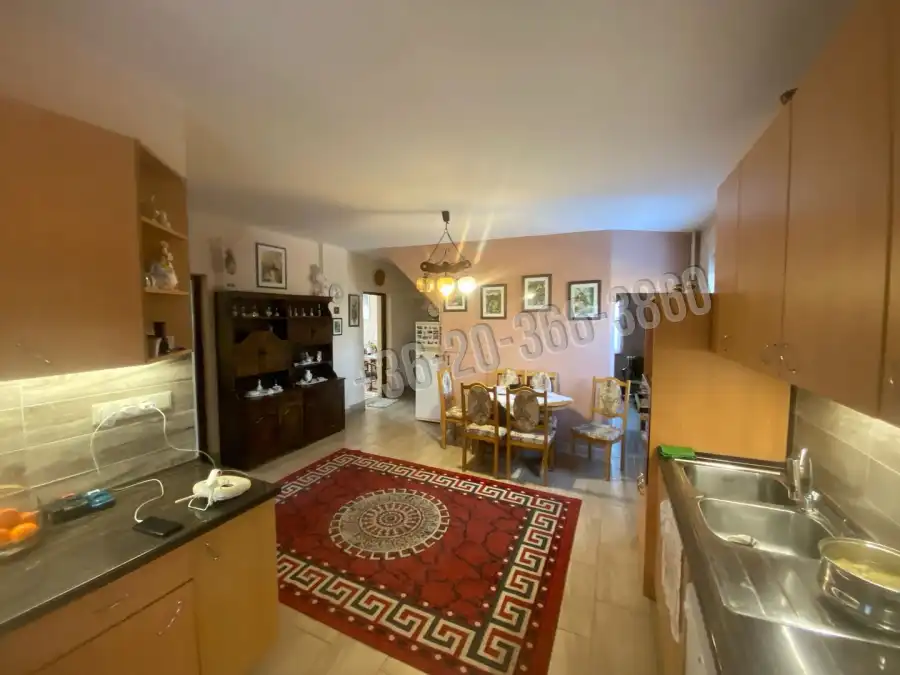 eladó családi ház, Páty