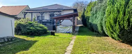 Eladó családi ház, Tatabánya 3 szoba 156 m² 117 M Ft