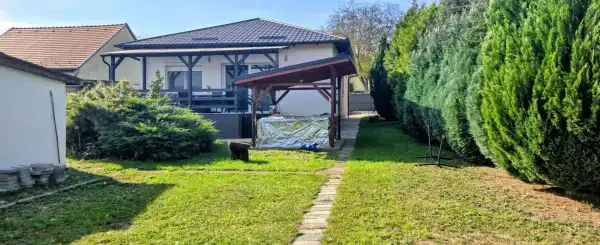 Eladó családi ház, Tatabánya 3 szoba 156 m² 117 M Ft