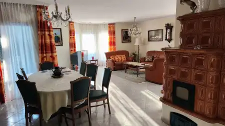 eladó családi ház, Tök