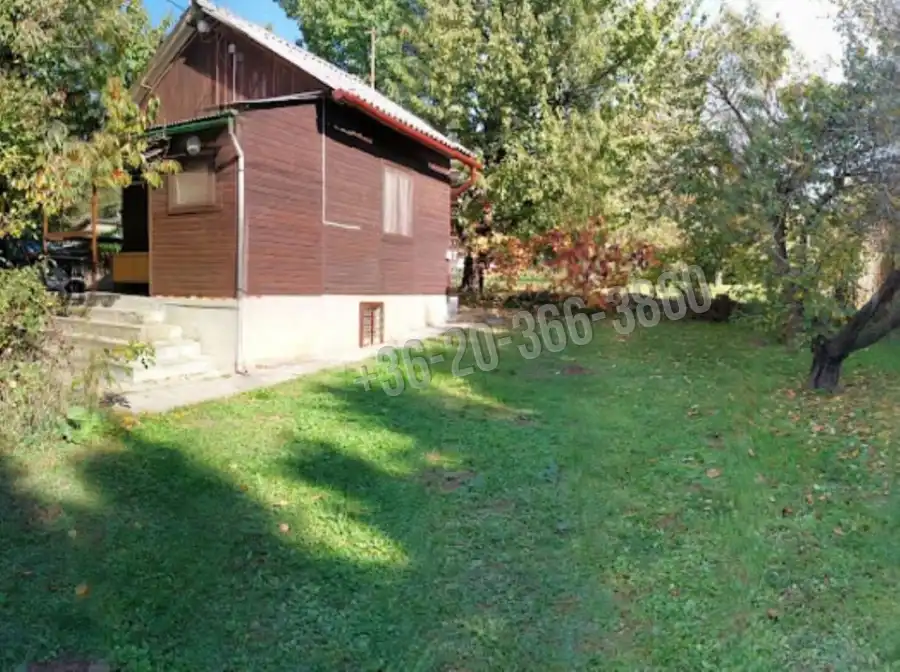 eladó nyaraló, Budakeszi