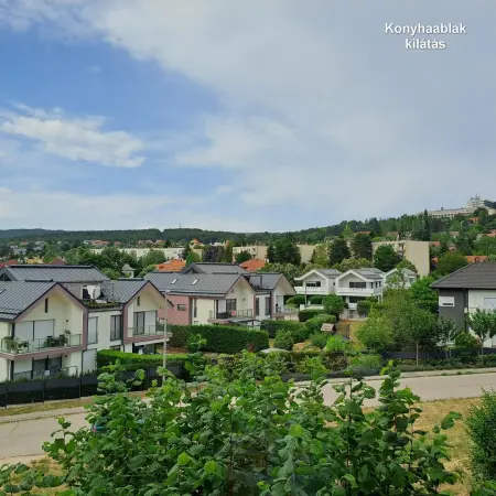 Eladó panellakás, Budakeszi 3 szoba 57 m² 93 M Ft