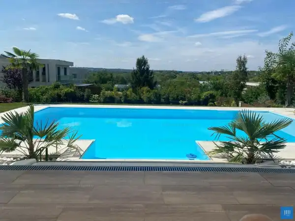 Eladó téglalakás, Budapest, XI. kerület 5+1 szoba 210 m² 385 M Ft