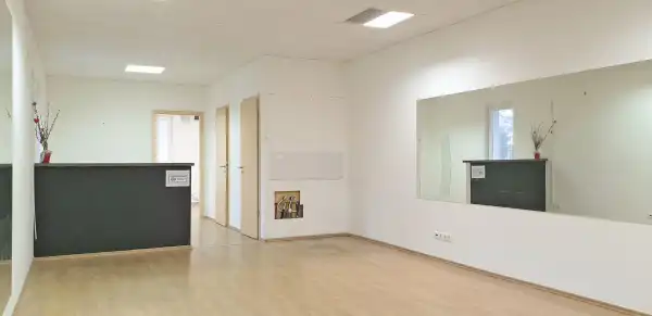 Eladó újszerű üzlethelyiség utcai bejáratos, Budapest, XIV. kerület 2 szoba 59 m² 52.272 M Ft