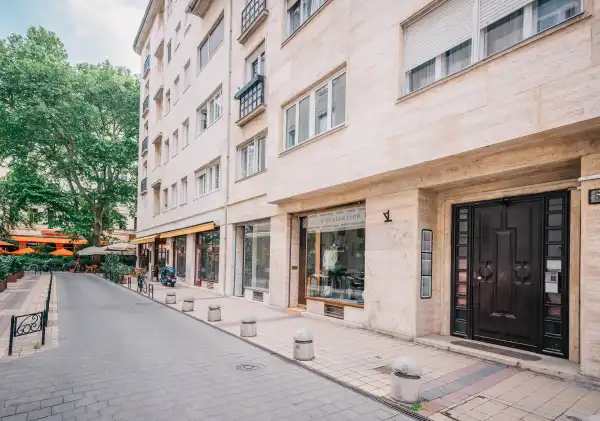 Kiadó téglalakás, Budapest, VI. kerület 3 szoba 80 m² 501 E Ft/hó