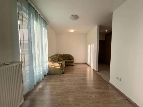 Kiadó újszerű téglalakás, Budapest, XIII. kerület 2 szoba 39 m² 250 E Ft/hó